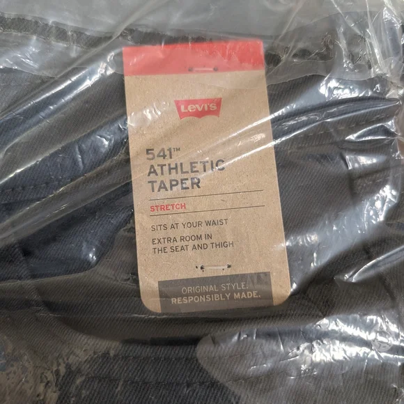 Men's Black Jeans - Picture 3 of 6